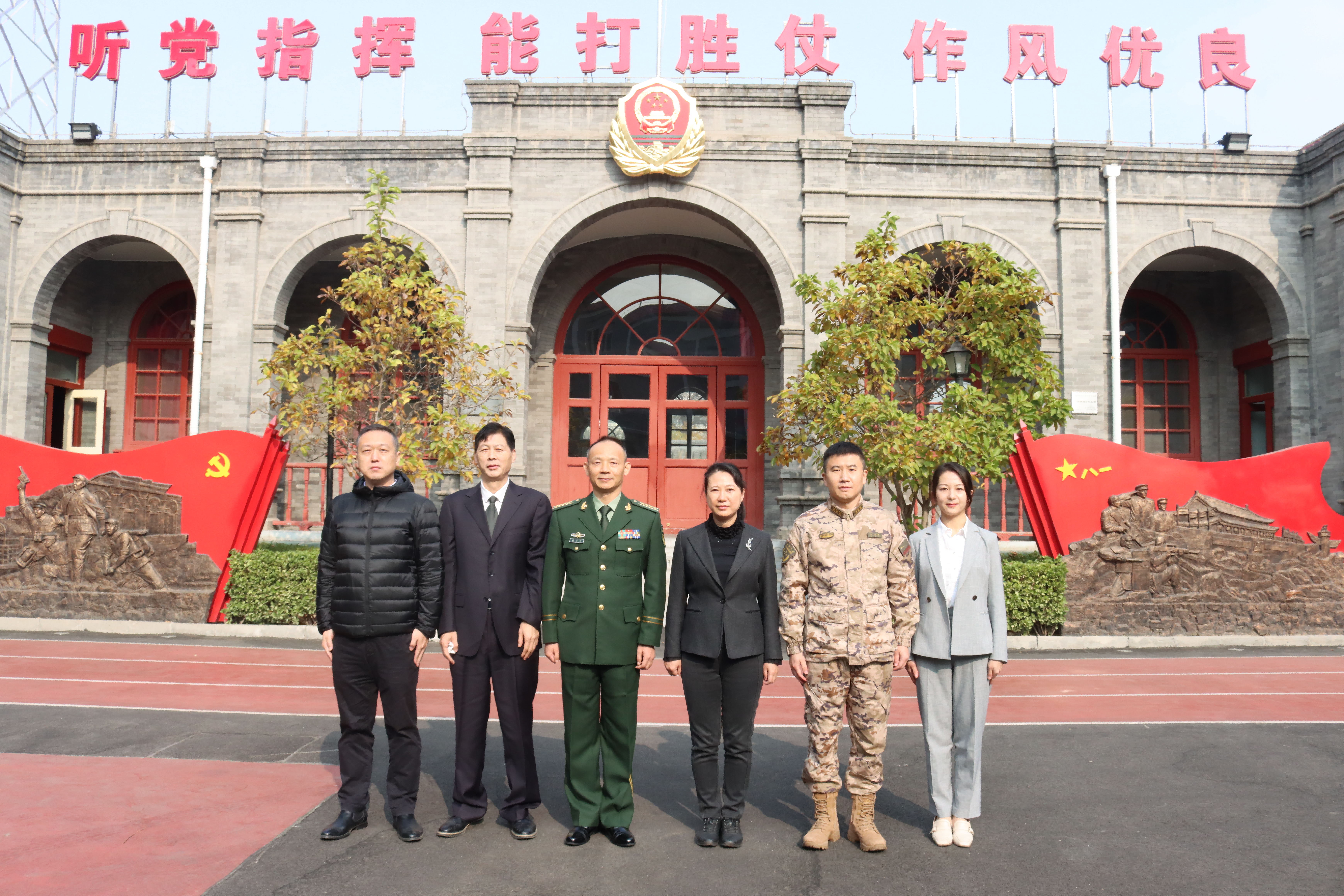 北京武警机动二支队图片